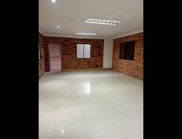 Industrial property to rent in HERIOTDALE